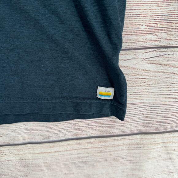 Vuori Long Sleeve Strato Tech Tee Mens XL Blue Stretch Athleisure - Picture 7 of 10